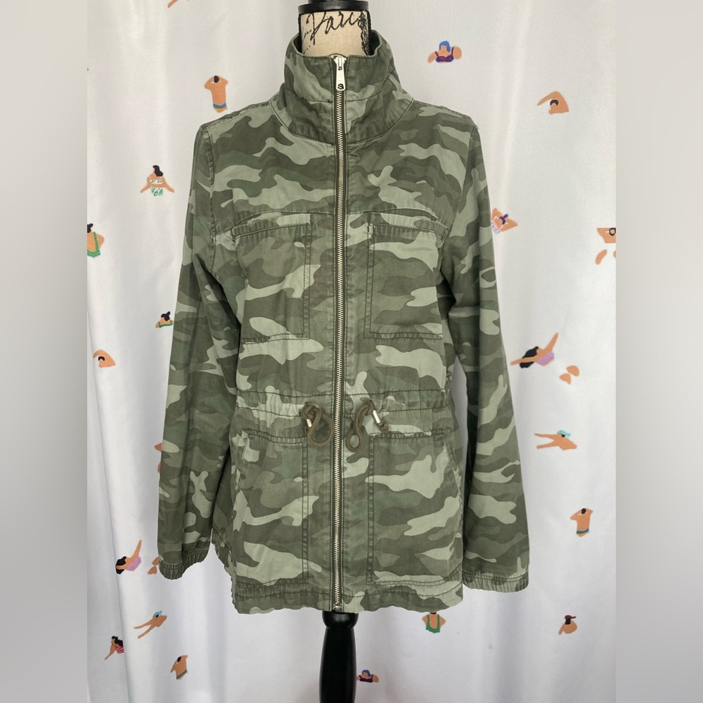 Camo utility jacket, size large tall